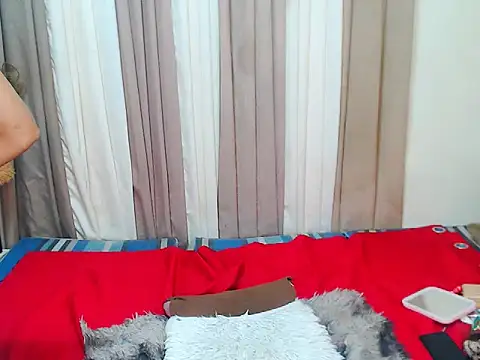 Savanna White online show from 10-26-25, 01:06