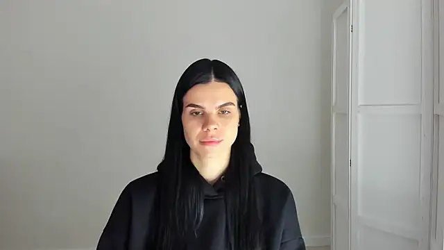 Snapshot of Amelisweett chatting on 10-15-25, 08:22 Amelisweett online show from 10-15-25, 08:22