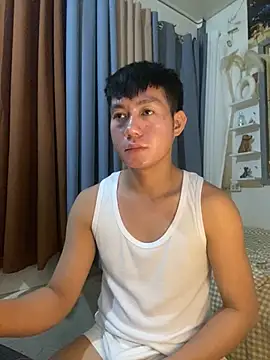 Snapshot of xshyboyx chatting on 02-05-26, 02:46 xshyboyx online show from 02-05-26, 02:46