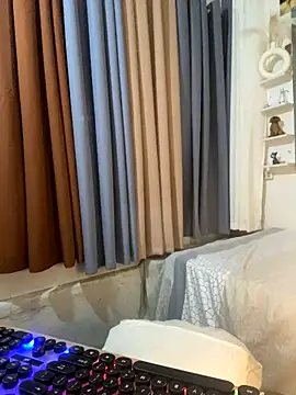 xshyboyx online show from 10-25-25, 05:57