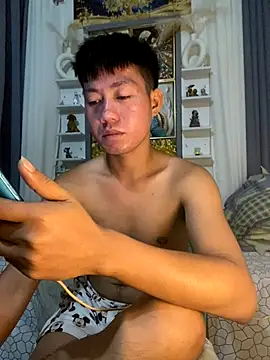 Snapshot of xshyboyx chatting on 09-27-25, 11:38 xshyboyx online show from 09-27-25, 11:38