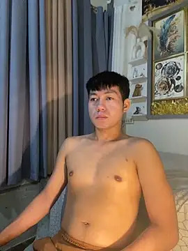 Snapshot of xshyboyx chatting on 02-18-26, 02:31 xshyboyx online show from 02-18-26, 02:31