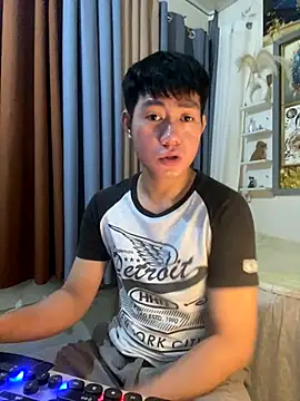 xshyboyx online show from 01-07-26, 02:16