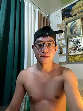 Snapshot of xshyboyx chatting on 06-10-26, 03:13 xshyboyx online show from 06-10-26, 03:13