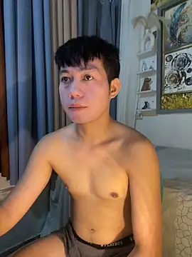 Snapshot of xshyboyx chatting on 02-16-26, 02:21 xshyboyx online show from 02-16-26, 02:21