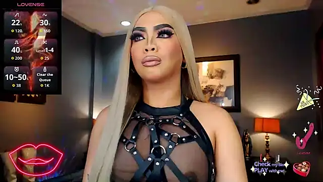 FridaHumphrey online show from 10-24-25, 05:34