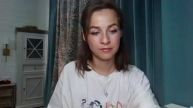 Snapshot of Wielee chatting on 09-13-25, 06:46 Wielee online show from 09-13-25, 06:46