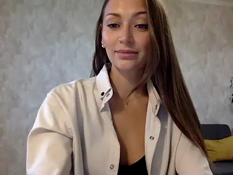 Snapshot of Sainaa1 chatting on 10-19-25, 12:19 Sainaa1 online show from 10-19-25, 12:19