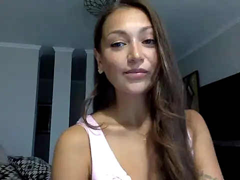 Snapshot of Sainaa1 chatting on 10-11-25, 12:28 Sainaa1 online show from 10-11-25, 12:28