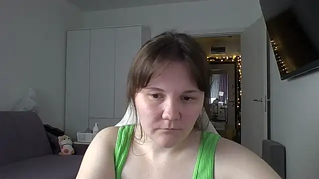 Qaynii online show from 10-13-25, 02:07