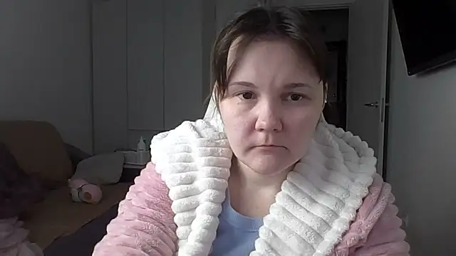 Qaynii online show from 10-14-25, 02:17