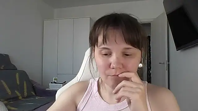 Qaynii online show from 09-15-25, 02:28