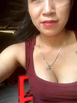 Snapshot of ThiHa003 chatting on 09-24-25, 09:16 ThiHa003 online show from 09-24-25, 09:16