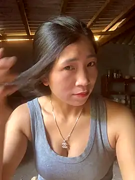 Snapshot of ThiHa003 chatting on 09-12-25, 09:53 ThiHa003 online show from 09-12-25, 09:53