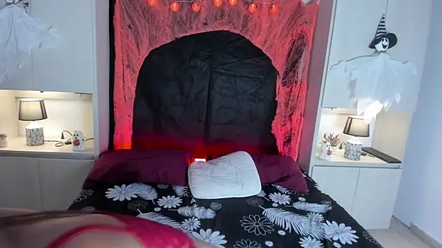 CamiGox online show from 10-16-25, 08:06