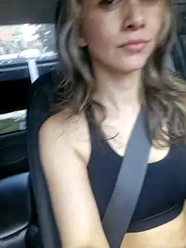 Miasiren online show from 10-24-25, 03:55