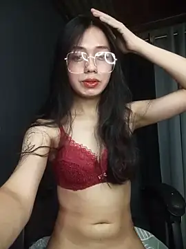 LexiLove online show from 05-27-26, 03:08