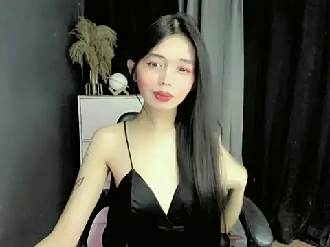 Snapshot of LexiLove chatting on 11-10-25, 11:37 LexiLove online show from 11-10-25, 11:37