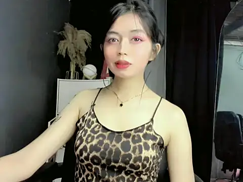 Snapshot of LexiLove chatting on 10-01-25, 12:09 LexiLove online show from 10-01-25, 12:09