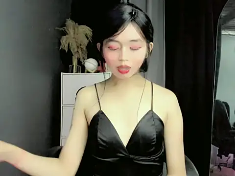 Snapshot of LexiLove chatting on 10-09-25, 01:11 LexiLove online show from 10-09-25, 01:11