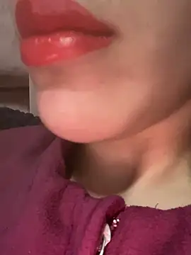 Mimisixo online show from 04-13-26, 05:28