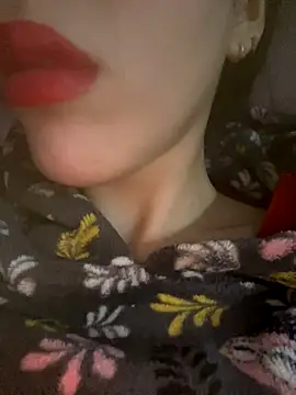 Mimisixo online show from 11-24-25, 06:08