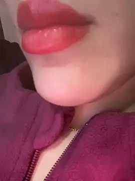 Mimisixo online show from 03-27-26, 05:47