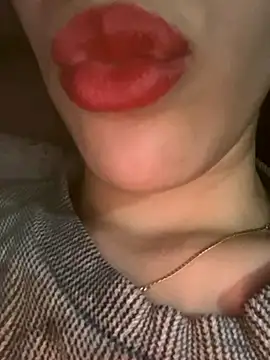 Mimisixo online show from 11-06-25, 10:25