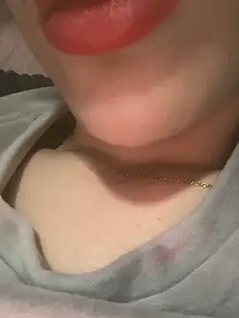 Mimisixo online show from 04-04-26, 11:11