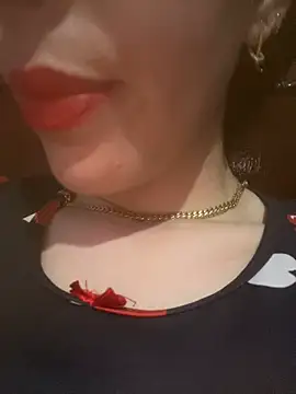 Snapshot of Mimisixo chatting on 06-21-26, 10:26 Mimisixo online show from 06-21-26, 10:26