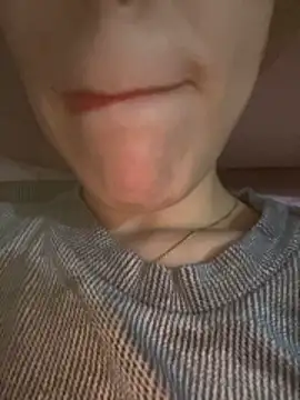 Mimisixo online show from 11-05-25, 11:08