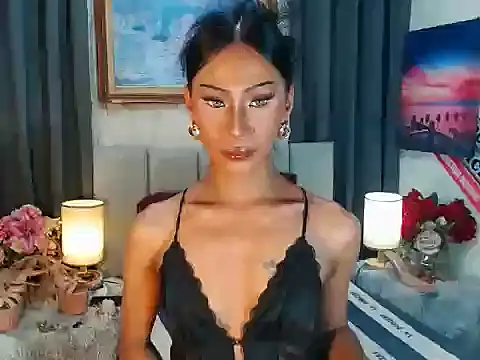 sassylatina online show from 10-31-25, 03:52