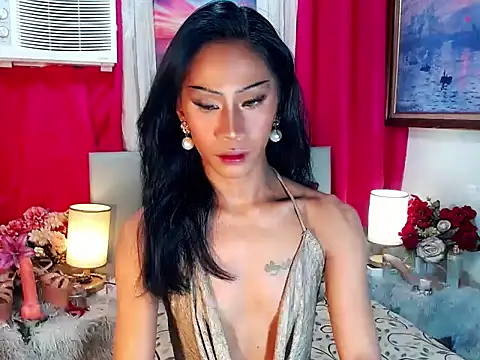 sassylatina online show from 11-19-25, 04:07