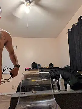 Cnutt310 online show from 04-01-26, 01:23