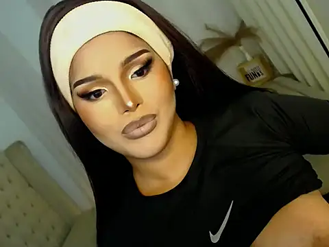 Snapshot of Aviana_Xxx12 chatting on 11-12-25, 06:01 Aviana Xxx12 online show from 11-12-25, 06:01