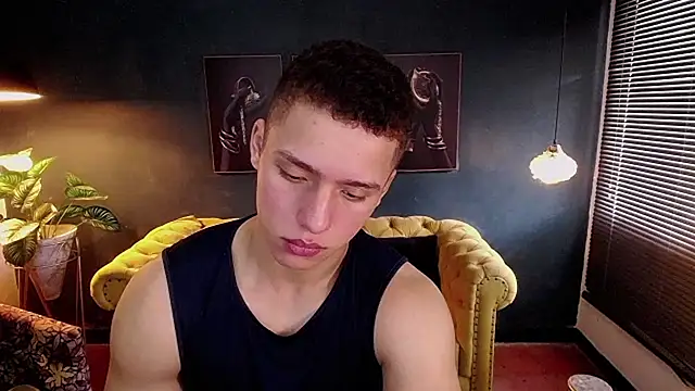 Snapshot of deivid_parker chatting on 10-01-25, 01:59 deivid parker online show from 10-01-25, 01:59