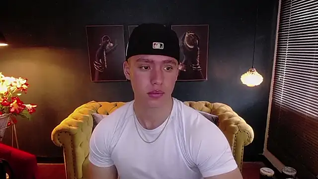 Snapshot of deivid_parker chatting on 05-27-26, 01:40 deivid parker online show from 05-27-26, 01:40