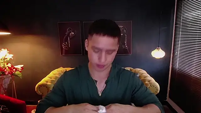 Snapshot of deivid_parker chatting on 05-15-26, 01:31 deivid parker online show from 05-15-26, 01:31