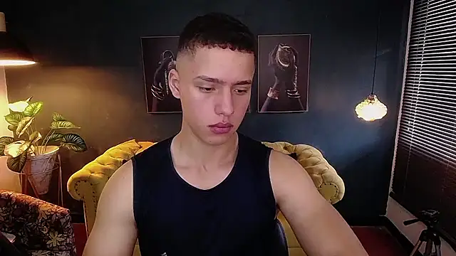 Snapshot of deivid_parker chatting on 09-23-25, 02:02 deivid parker online show from 09-23-25, 02:02