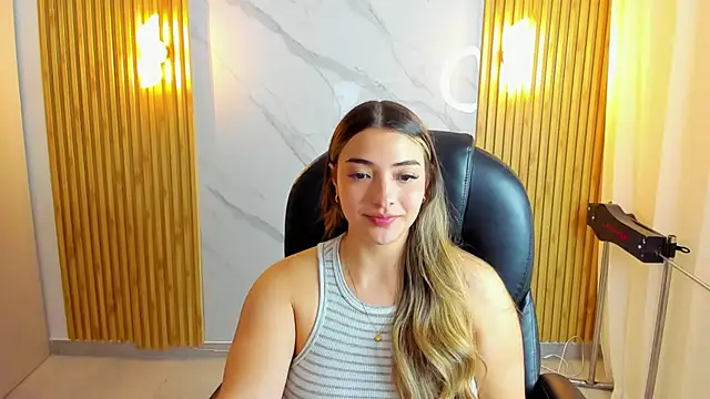 Snapshot of KYLIE_JONES6 chatting on 09-15-25, 02:34 KYLIE JONES6 online show from 09-15-25, 02:34