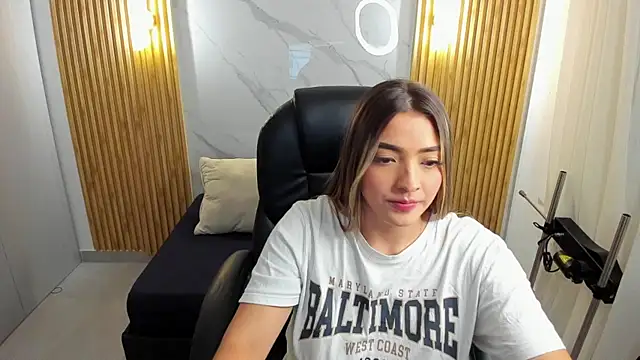 KYLIE JONES6 online show from 10-28-25, 03:07