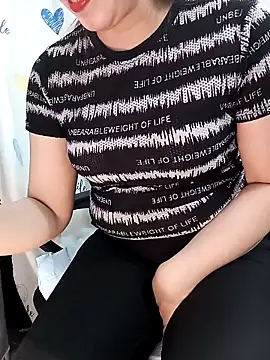 Ariana-Vy online show from 02-26-26, 12:10