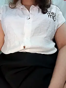 Ariana-Vy online show from 01-17-26, 04:16