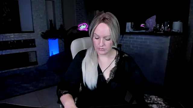 MariemLui online show from 09-16-25, 06:03