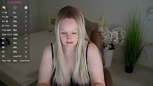 MariemLui online show from 05-19-26, 07:48