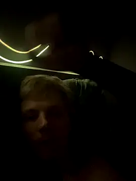 Snapshot of _Forest_Boy_ chatting on 11-16-25, 04:17 Forest Boy online show from 11-16-25, 04:17