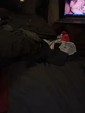 Twoslipperywhenwett online show from 12-14-25, 06:57