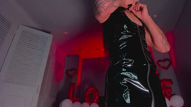 Draculairis online show from 02-13-26, 02:17