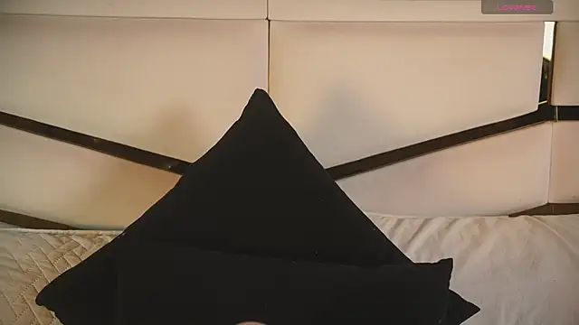 ambar rosse25 online show from 09-09-25, 11:41