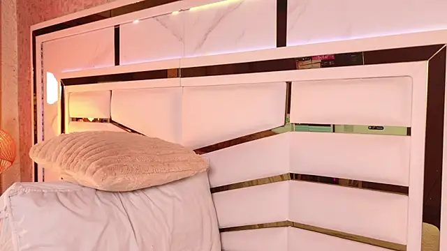 ambar rosse25 online show from 09-30-25, 12:00